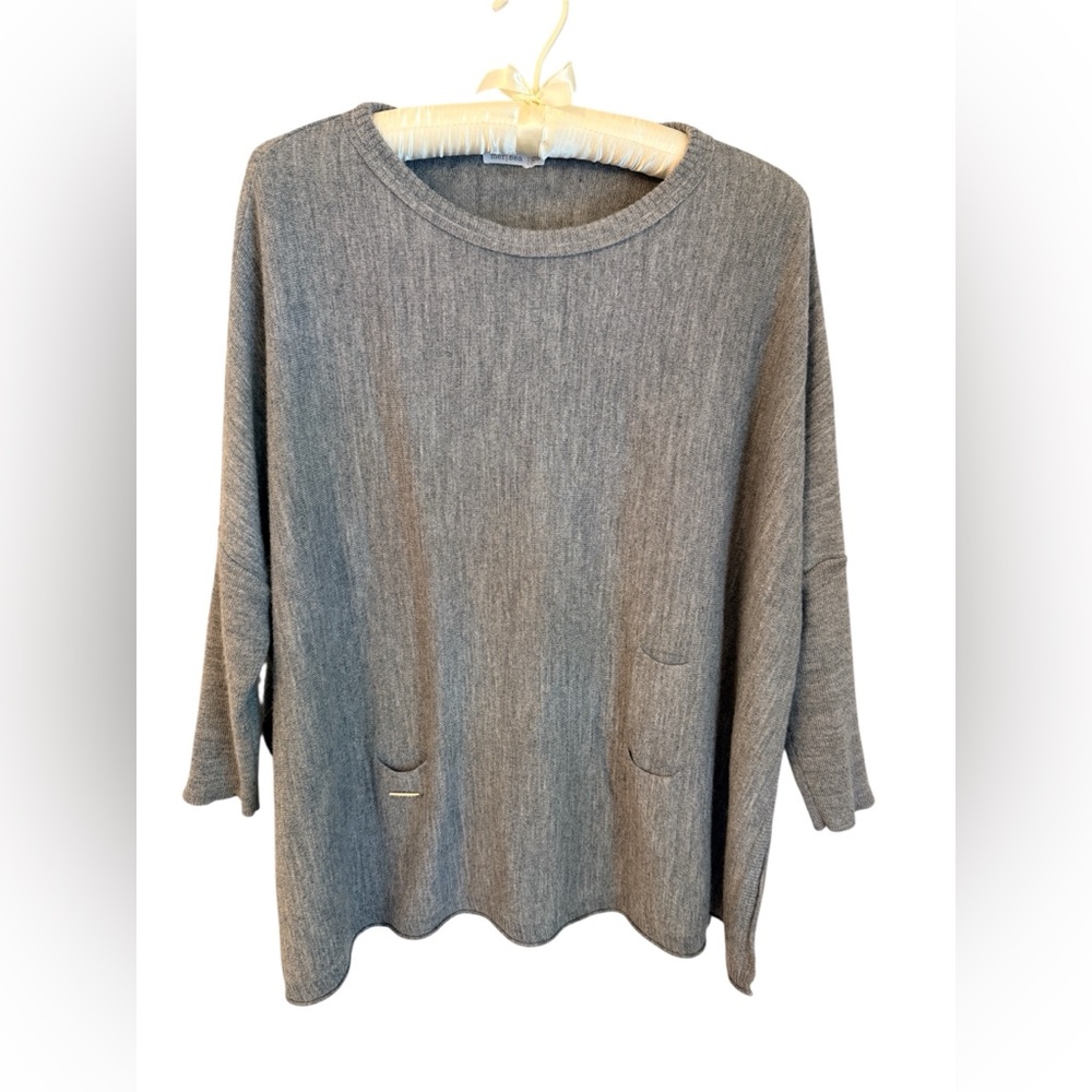 Mersea Catalina Crewneck Sweater Gray 3 Pocket Relaxed Coastal Chic OS